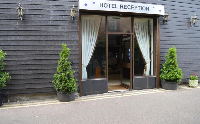 The Globe Hotel