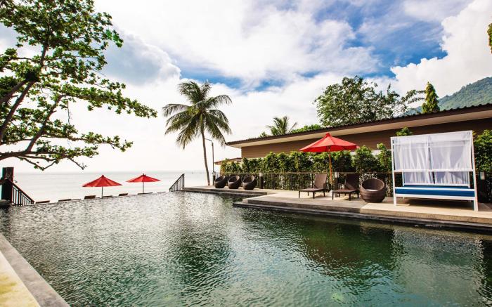 Sunset Beach Club Hotel