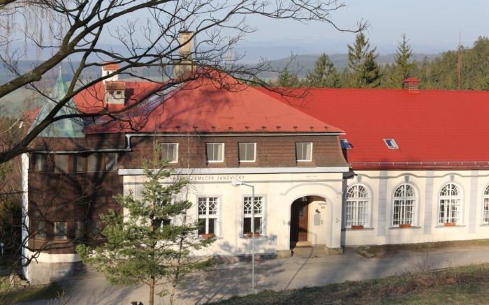 Hotel Zamecek Janovicky