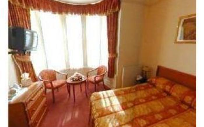 Farnley Tower Guesthouse