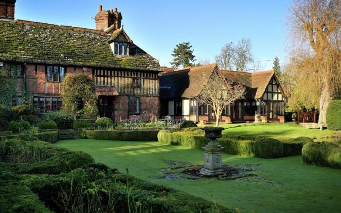 Langshott Manor - A Small Luxury Hotel