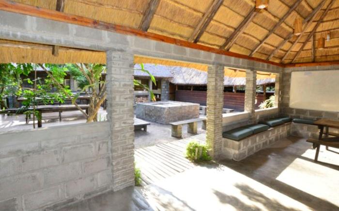 triton dive lodge