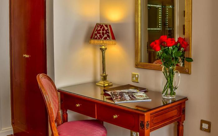 London Lodge Hotel
