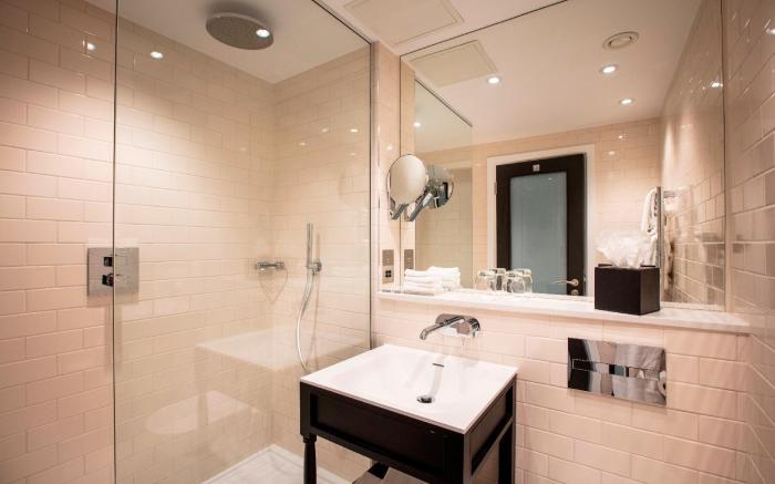 The Clermont London Victoria