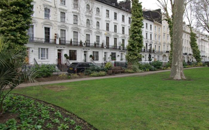 Tudor Court Hotel