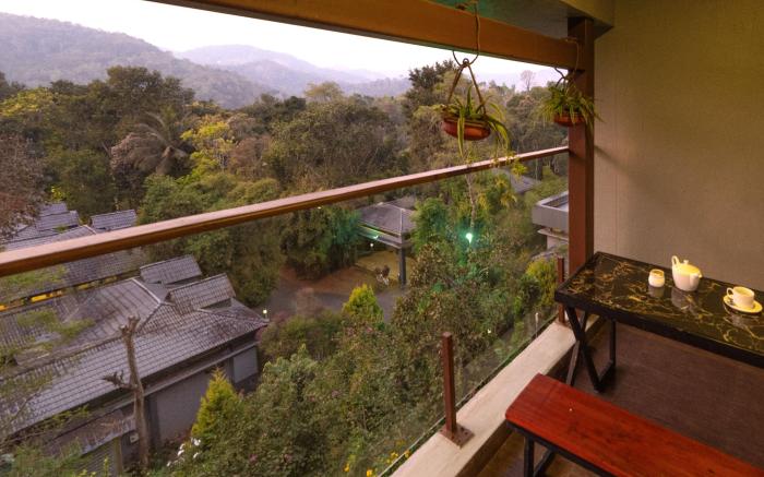 The Mountain Courtyard