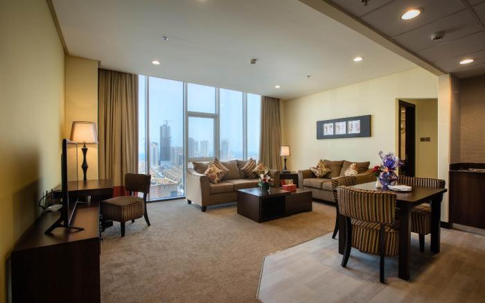 Orange Suites Hotel.