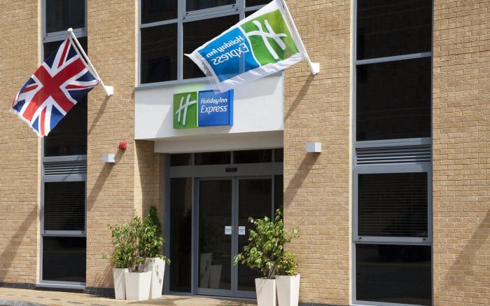 Holiday Inn Express London - Watford Junction By IHG