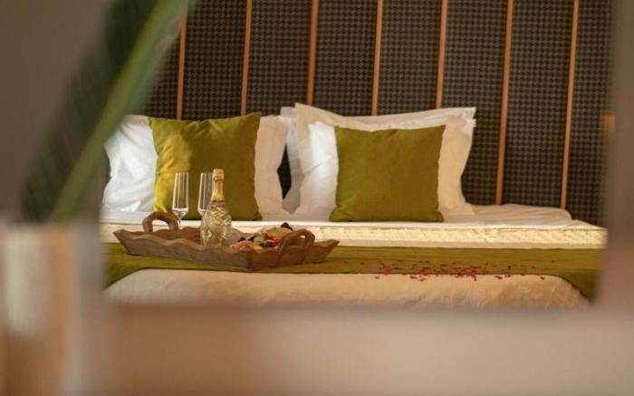 La Piscine Art Hotel