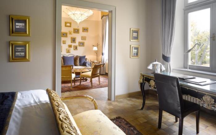 Chateau Mcely Hotel