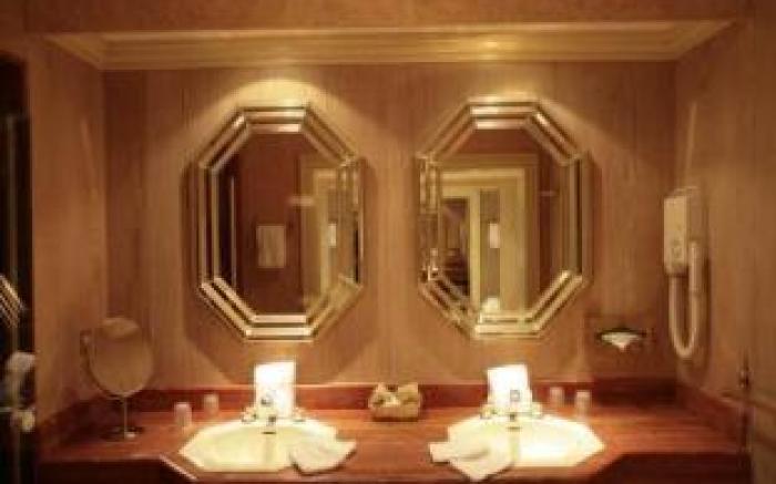 LA CHENEAUDIERE - Hotel Spa - Relais & Chateaux - Restaurant etoile