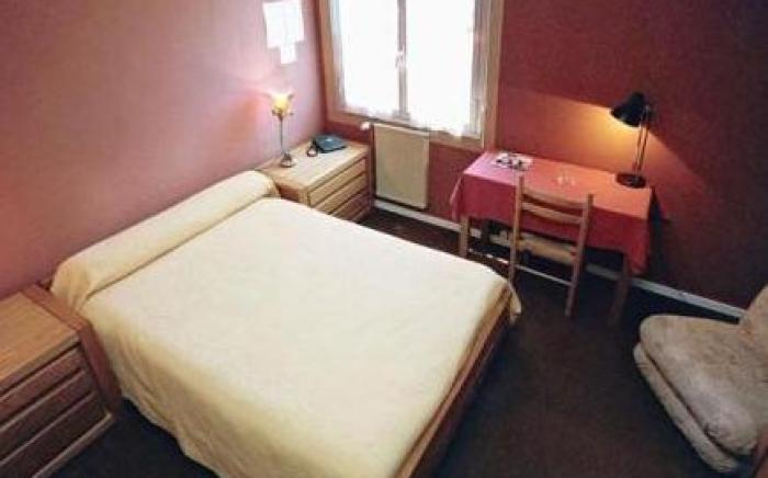 Brit Hotel L'Arrivee Guingamp