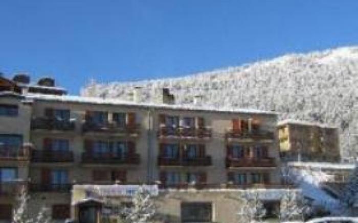 Hotel Yaka
