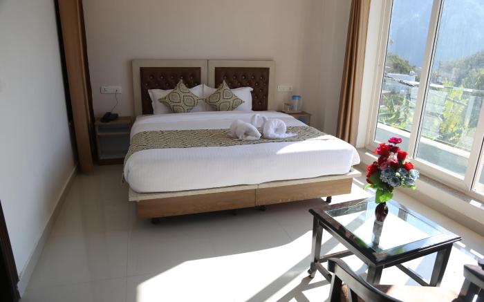 HOTEL YOG TAPOVAN