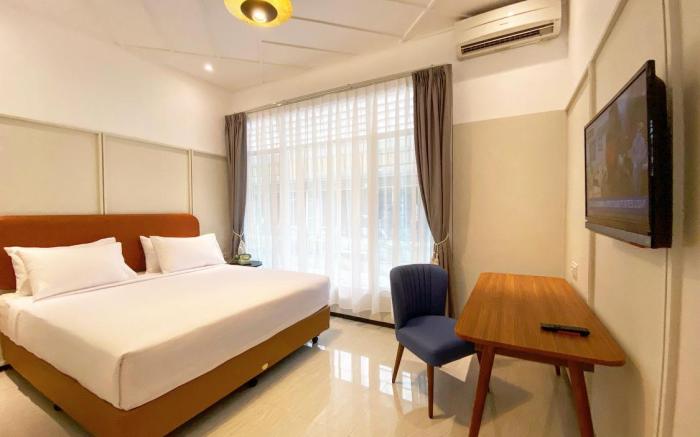 Aron Hotel