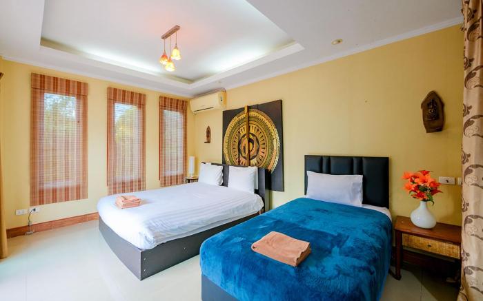 4 Bedroom Pool Villa 2  km from Walking street