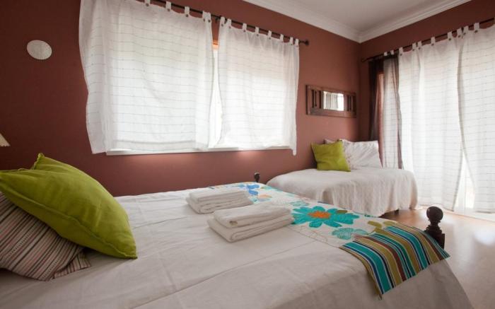 Ericeira Chill Hill Hostel and Private Rooms