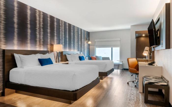 Cambria Hotel Detroit Downtown