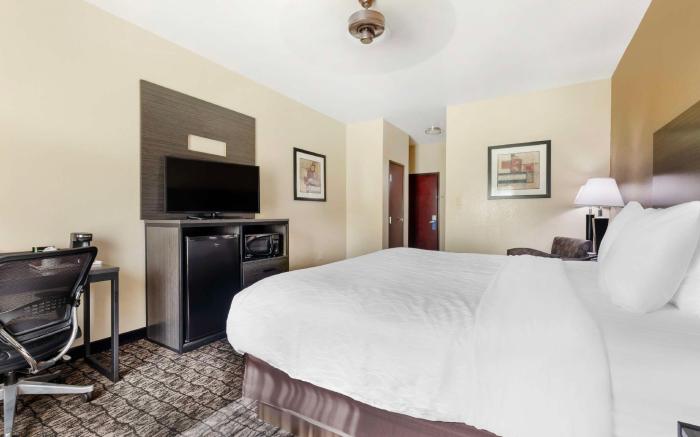 Best Western Carthage Inn & Suites