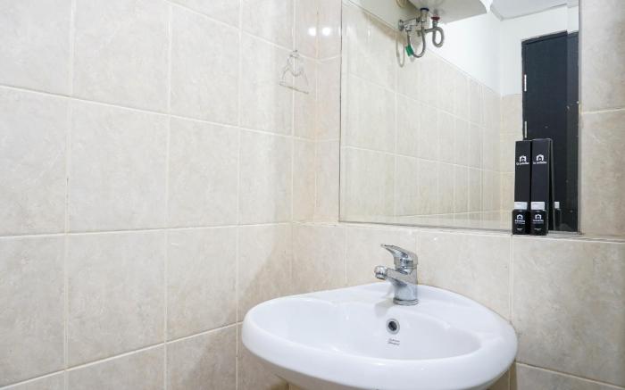 The Wave 1BR Apt @ Rasuna Epicentrum By Travelio