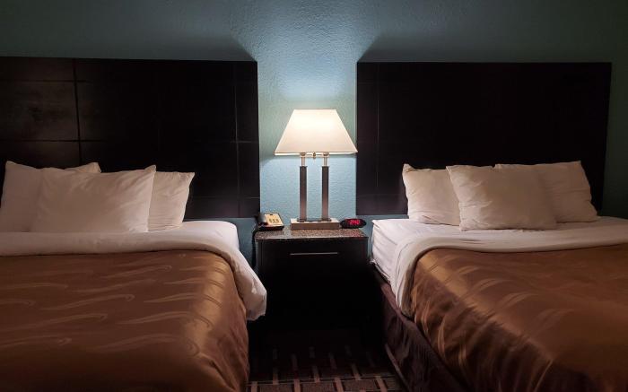 OYO Hotel Knoxville TN Cedar Bluff I-40