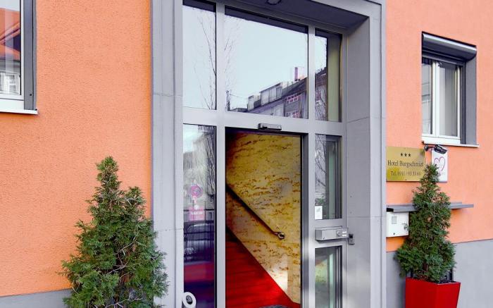 Hotel Burgschmiet Garni