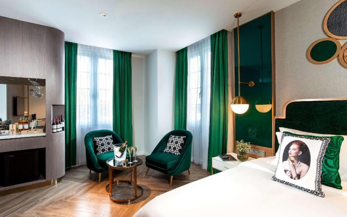 La Seine Hotel