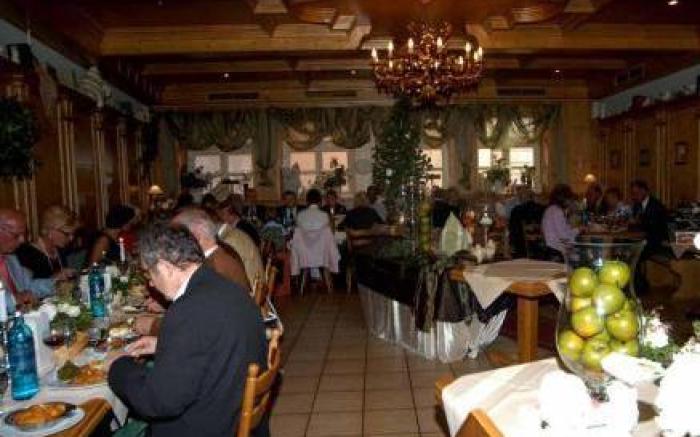 Hotel Zu den Drei Kronen