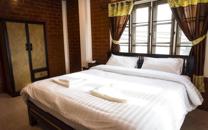 Summer Guesthouse & Hostel