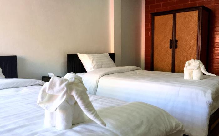Summer Guesthouse & Hostel