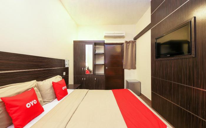 OYO 108 Golden Palace Hotel