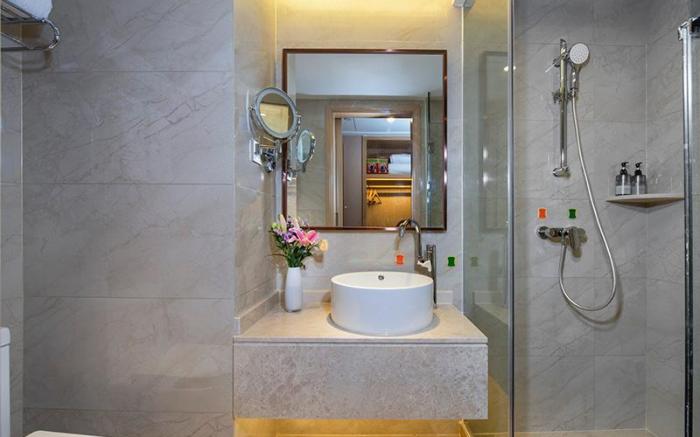 Vienna Hotel Nanning Xiangsi Lake University Town
