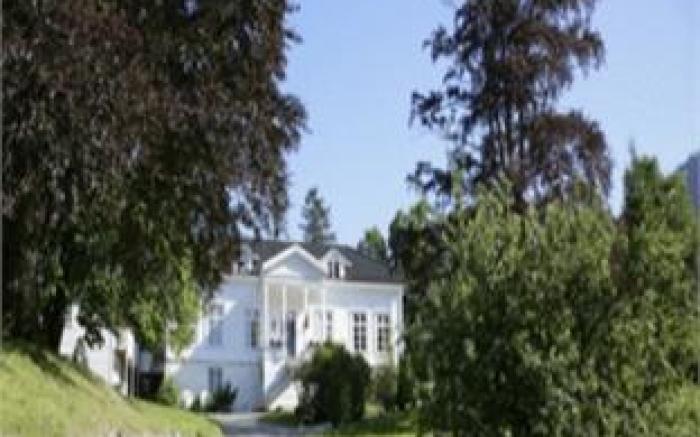 Fjordslottet Hotel