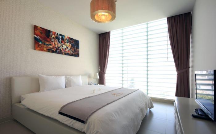 Glenwood Apartment