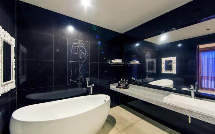Luxury 2 BR Private Room #L106