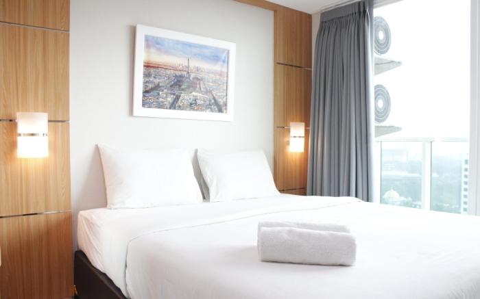 Exquisite 2BR Apt @Tamansari La Grande By Travelio