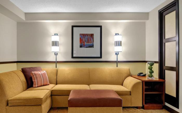 Hyatt Place Ft Laud Cruise Port
