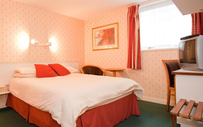 Castletown Hotel