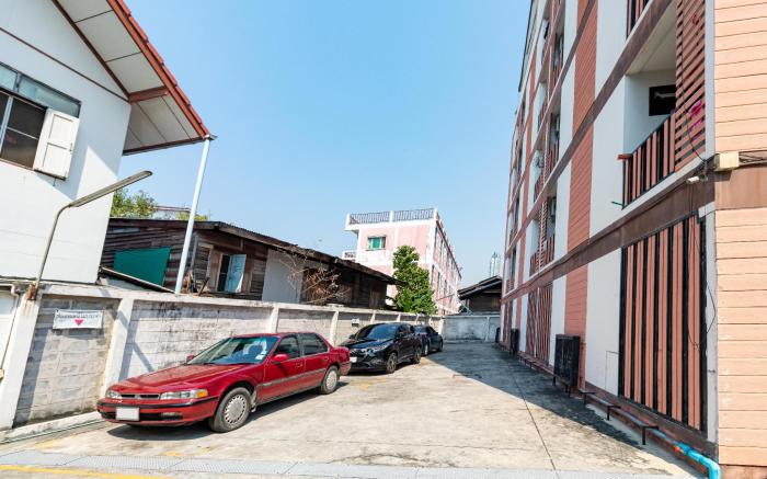 Grannylla Residence Charoenkrung