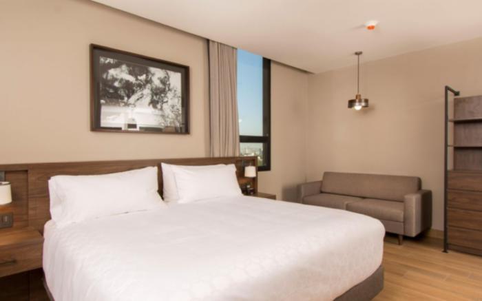 Staybridge Suites Guadalajara Novena By IHG