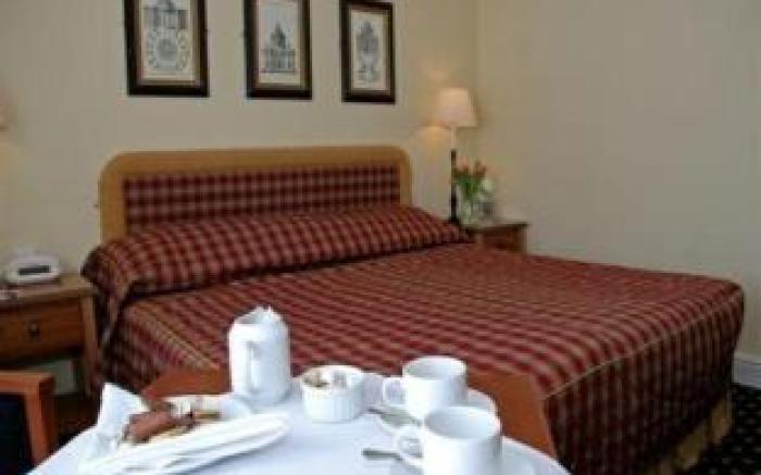 The Bear, Cowbridge