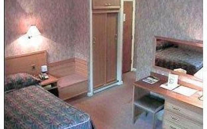 The White Hart - A Heartwood Inn