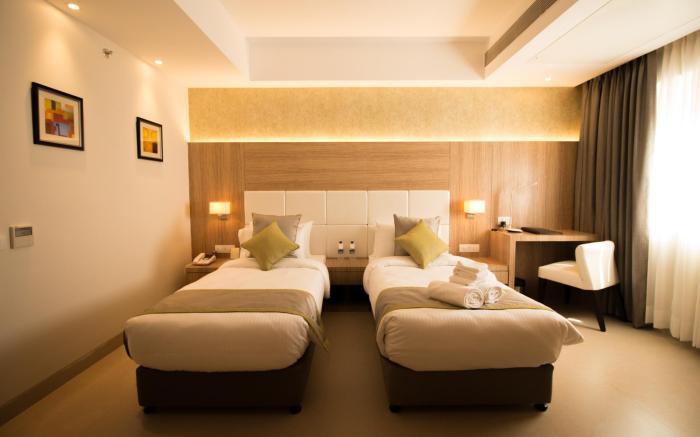The Maureen Kolkata