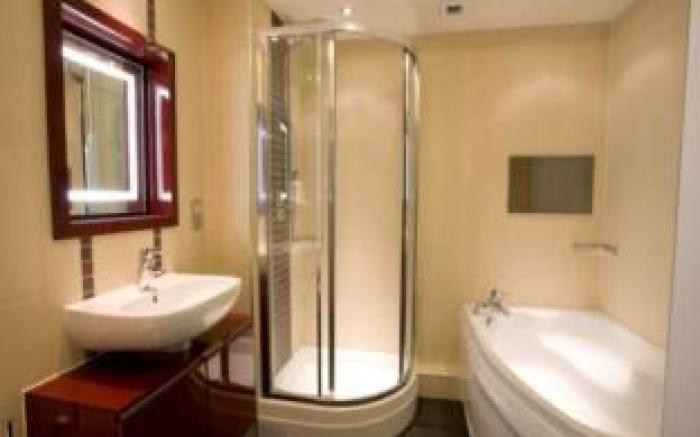 The BlueBell Hotel