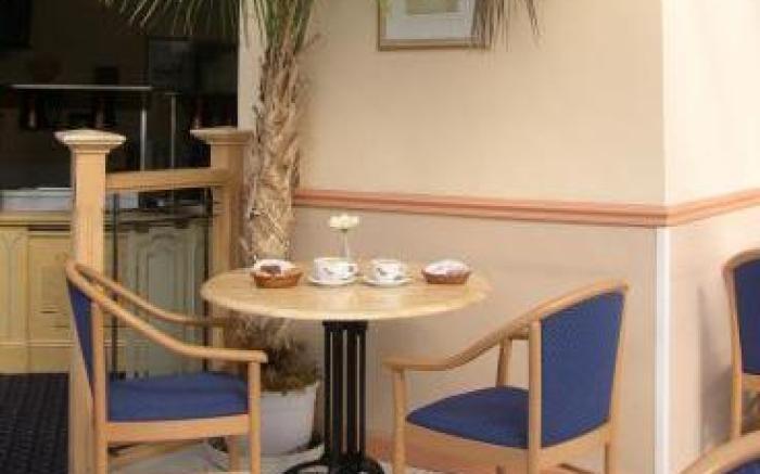 Ashburnham Hotel