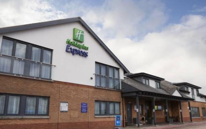 Holiday Inn Express Edinburgh Airport By IHG