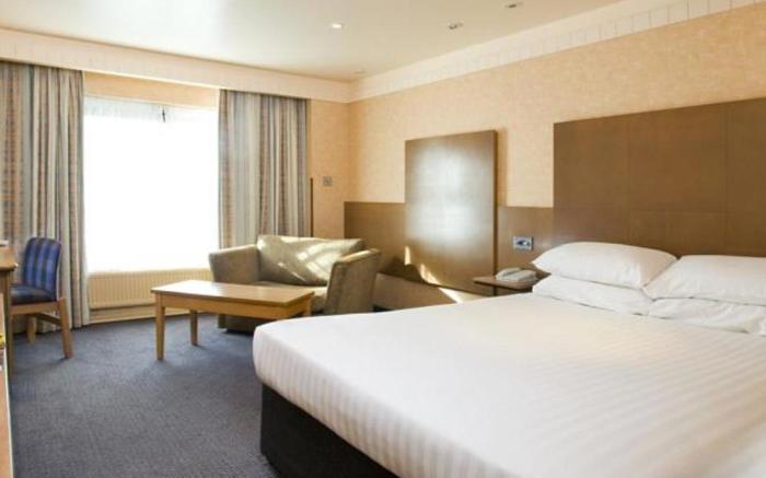 The Hogs Back & Spa Farnham