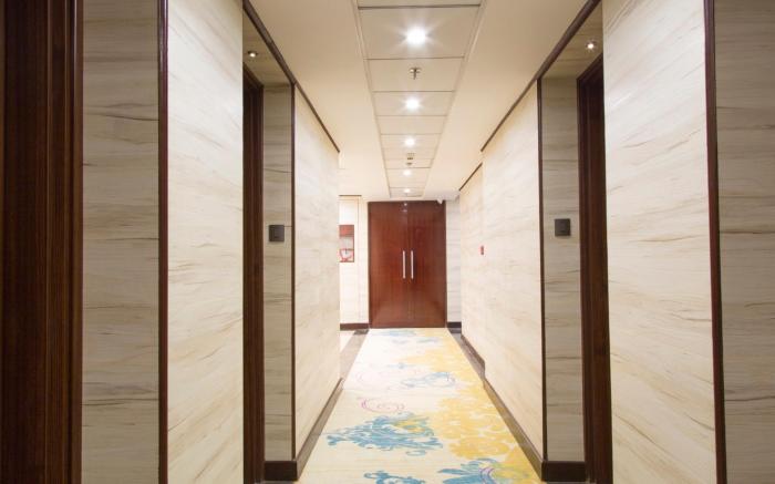 POLO Inn & Suites