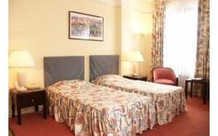 Hotel Bristol
