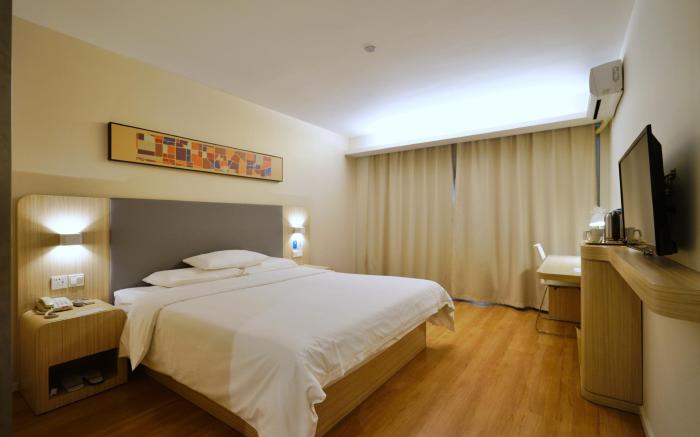 Hanting Hotel Shanghai Chedun Movie Studio